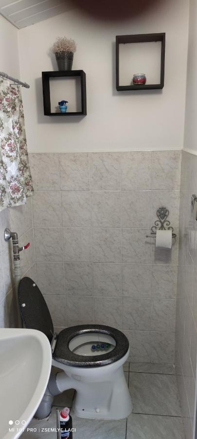 Hodosi Apartman Apartman Veľký Meder Kültér fotó