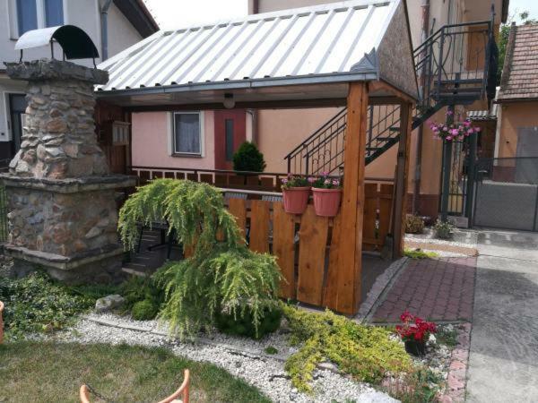 Hodosi Apartman Apartman Veľký Meder Kültér fotó